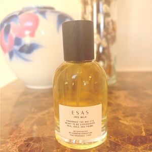 ESAS  Iris Milk Fragrance - Like New